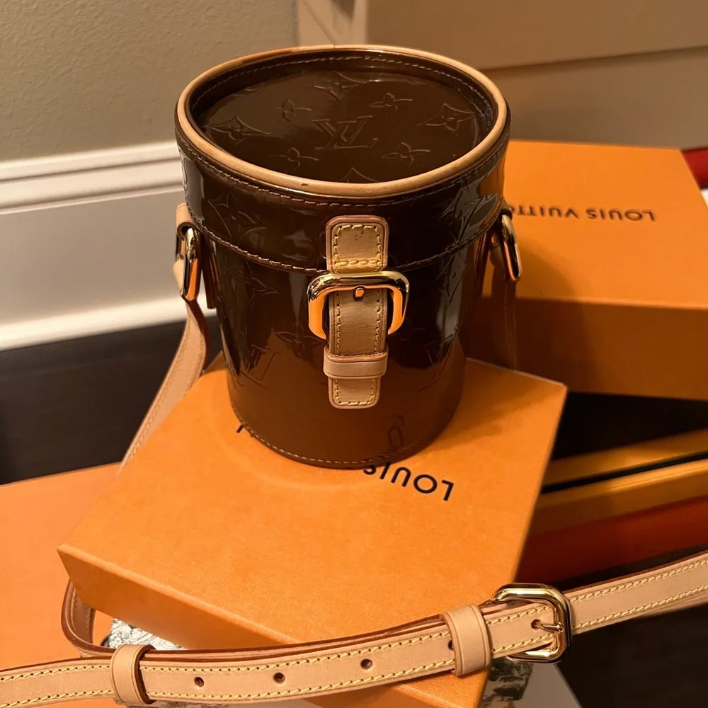 Louis vuitton crossbody bag - Picture 2 of 5